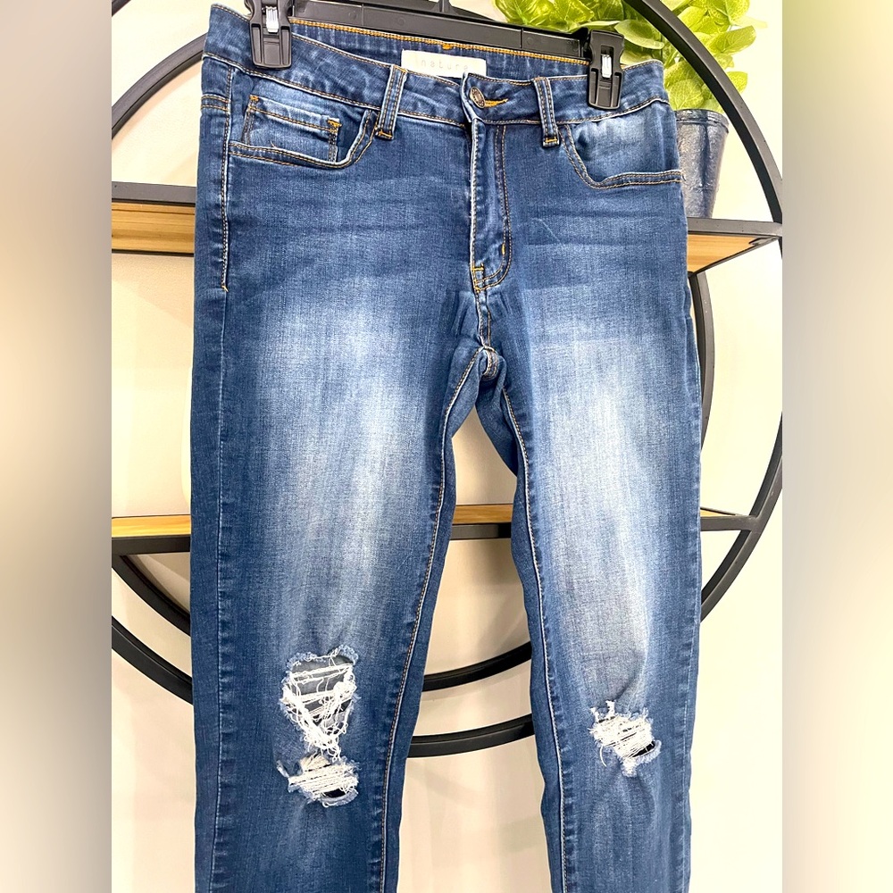 Nature Jeans, size 27, raw hem